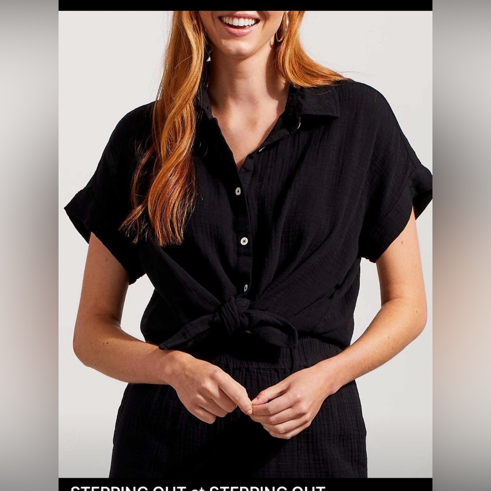 NWOT Leith Black Button-Down Tie-Front Top